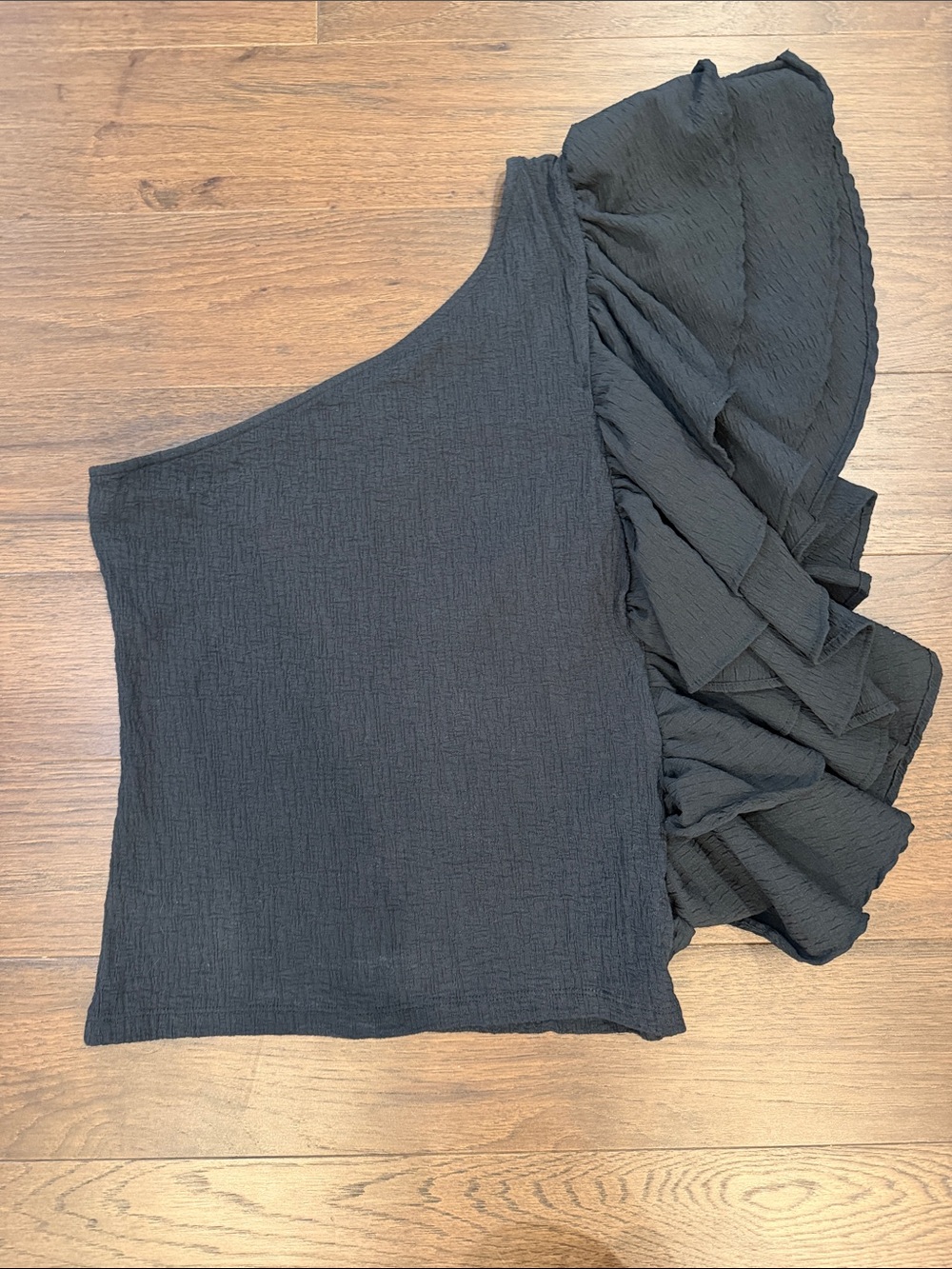 By Anthropologie Black Ruffled One Shoulder Top Small NWT - C59-024